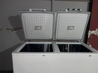 Dawlance deep freezer 10 /10 condition