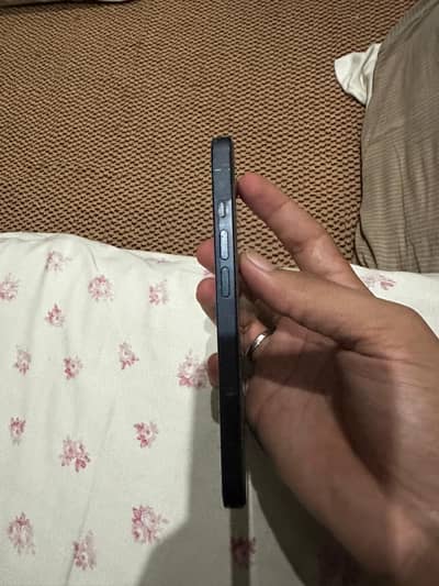 Apple iPhone 14