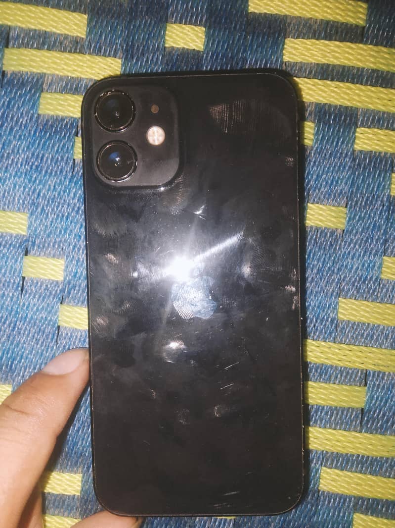 Apple iPhone 12 mini 0