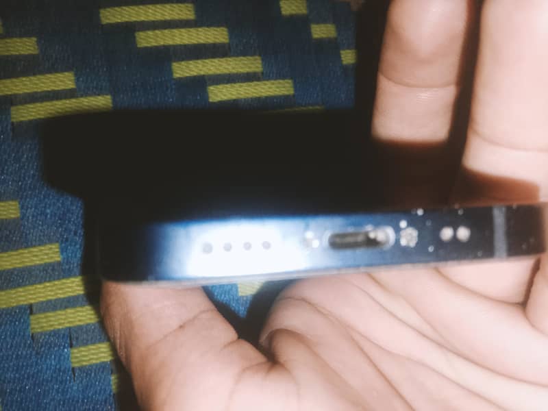 Apple iPhone 12 mini 1