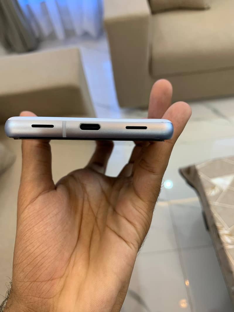 Google Pixel 7a 3
