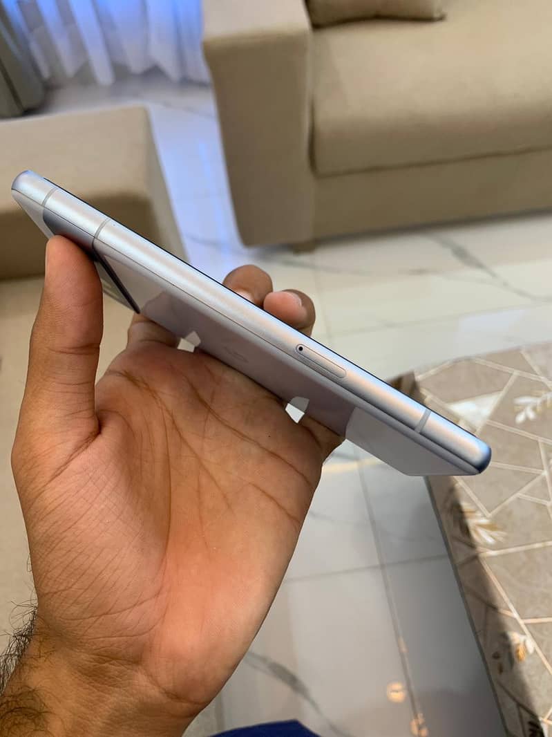 Google Pixel 7a 4