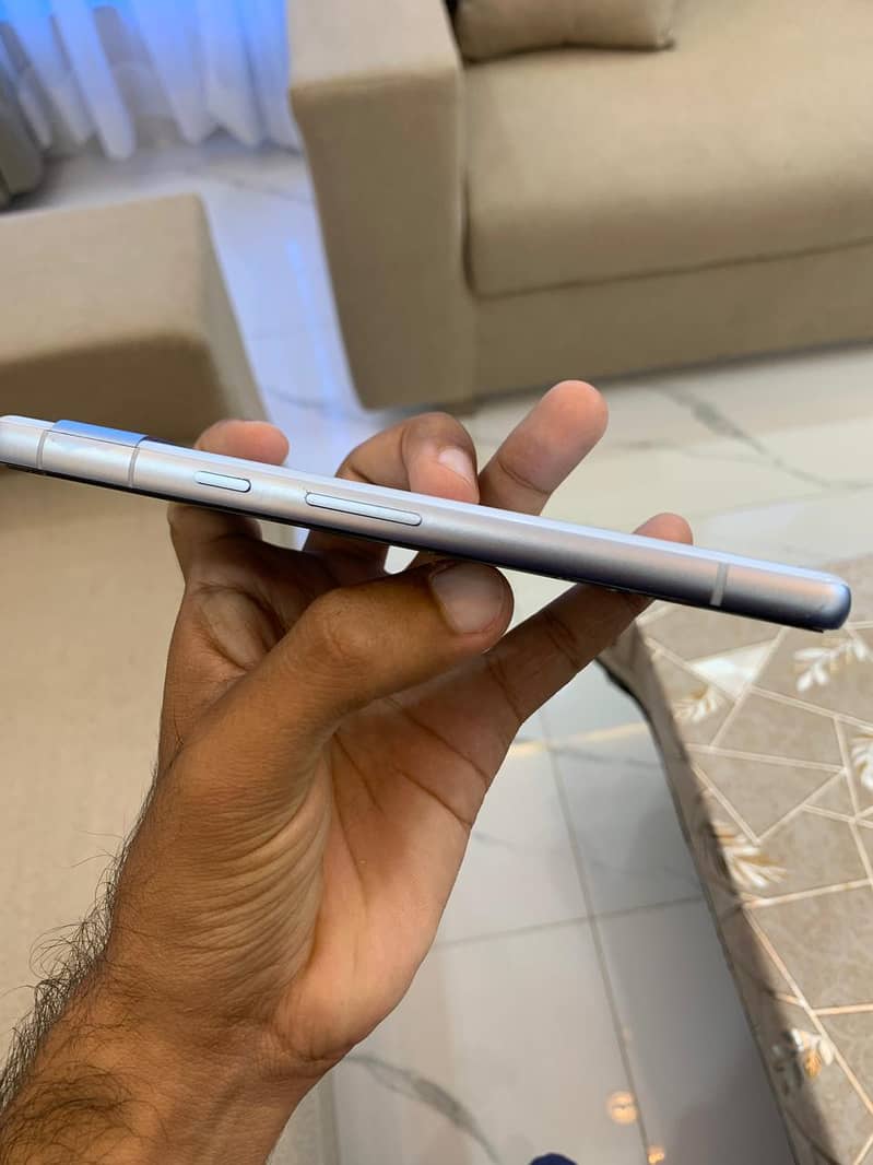 Google Pixel 7a 5