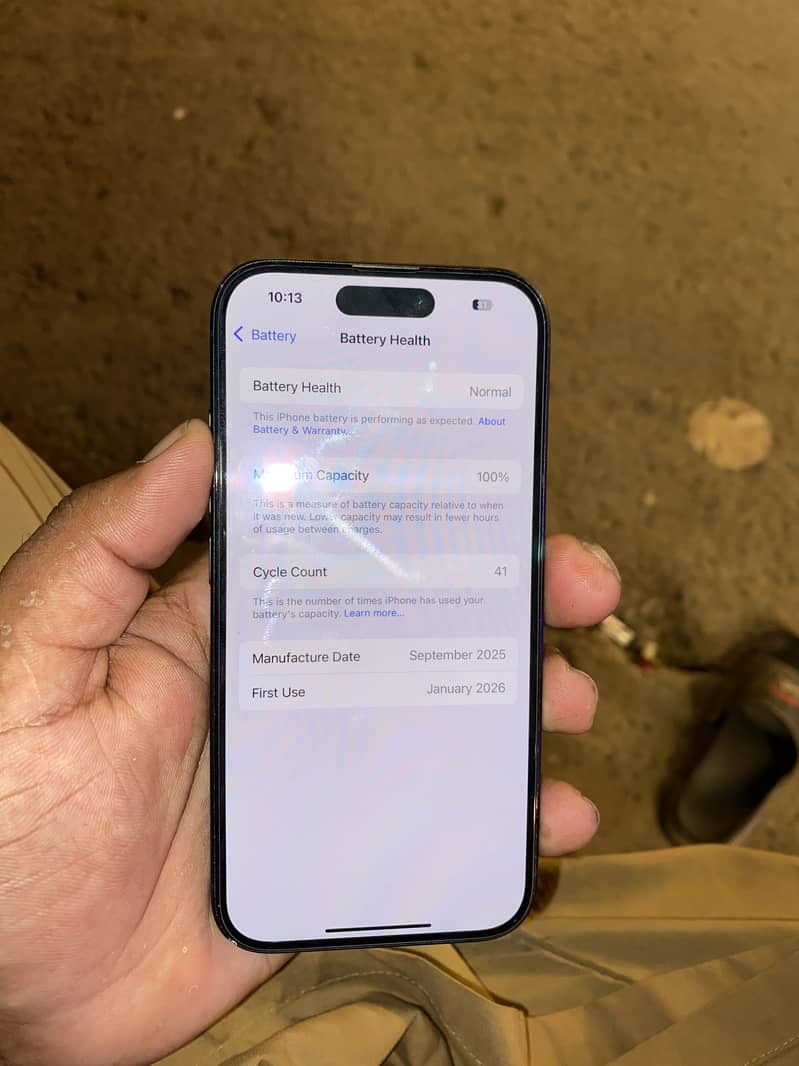 Apple iPhone 16 1