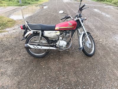 Honda CG self start 125 2021 model for sale 152000