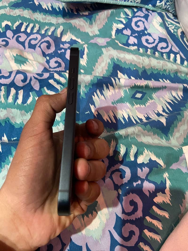 Apple iPhone 14 2