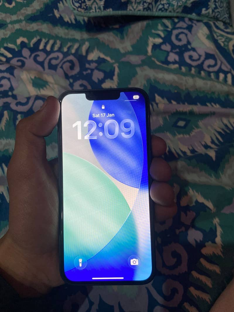 Apple iPhone 14 3