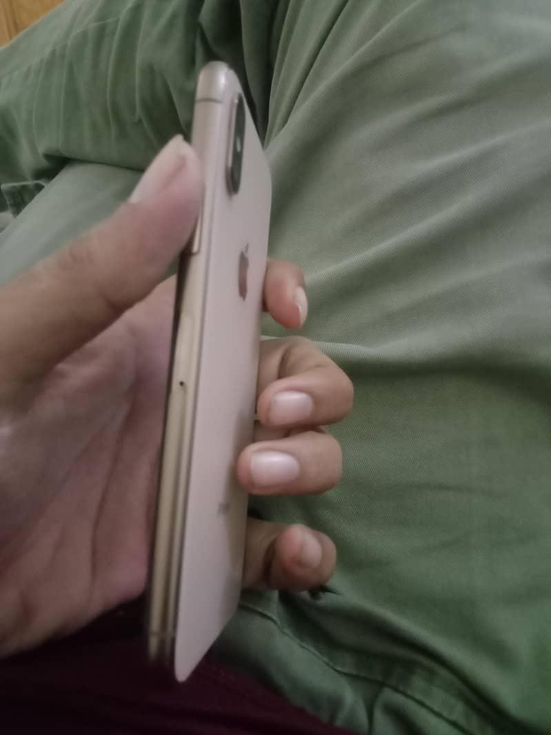 Apple iPhone XS 2