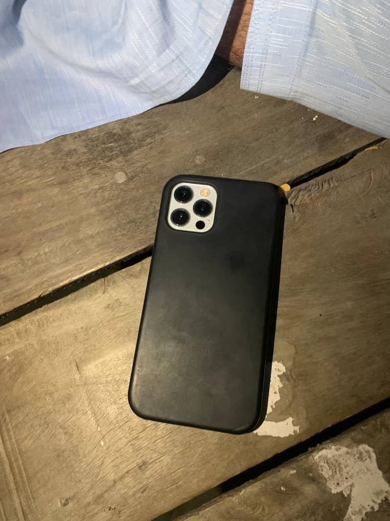 Apple iPhone 12 Pro 1