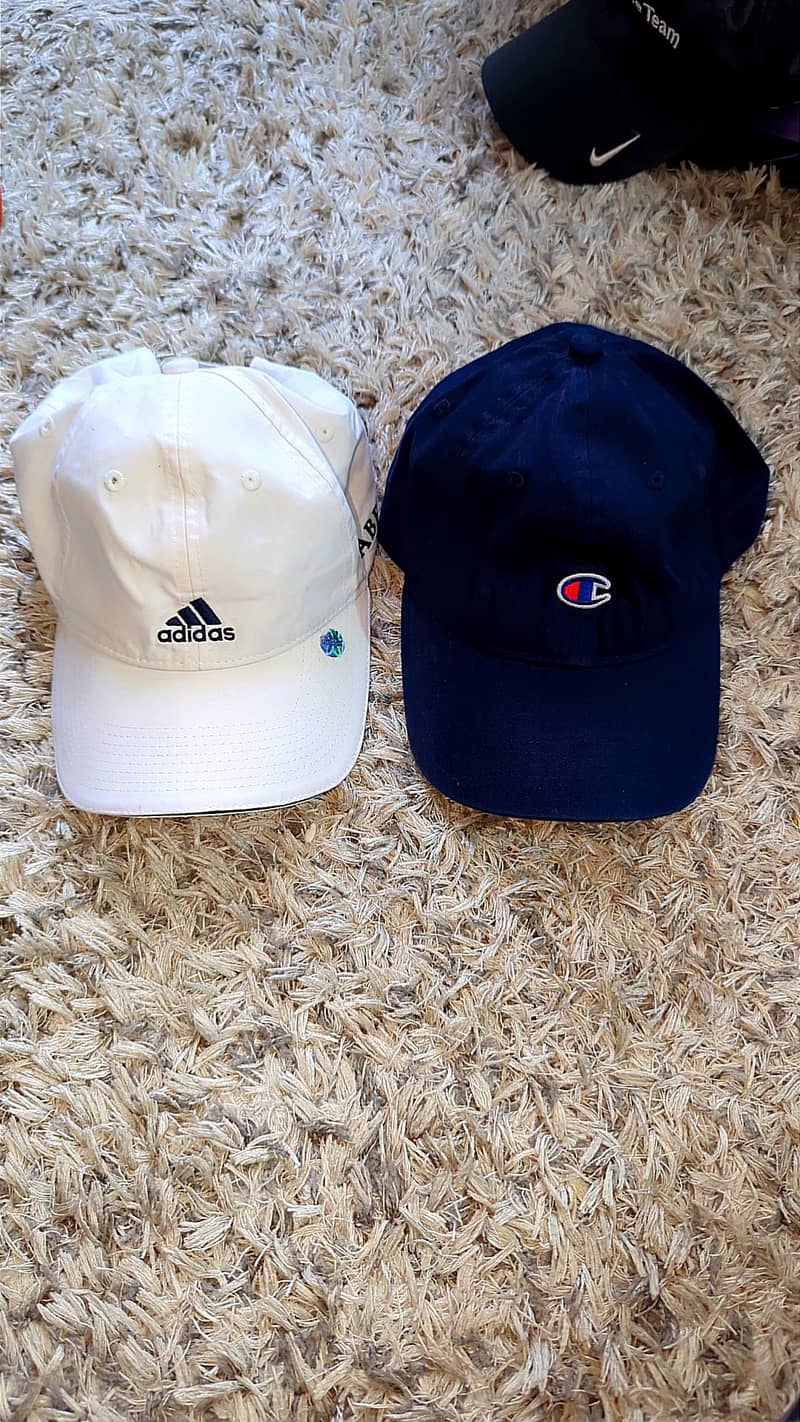 TOP CAPS 19