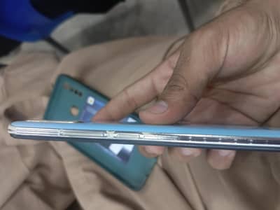 vivo y19 4gb 128gb
