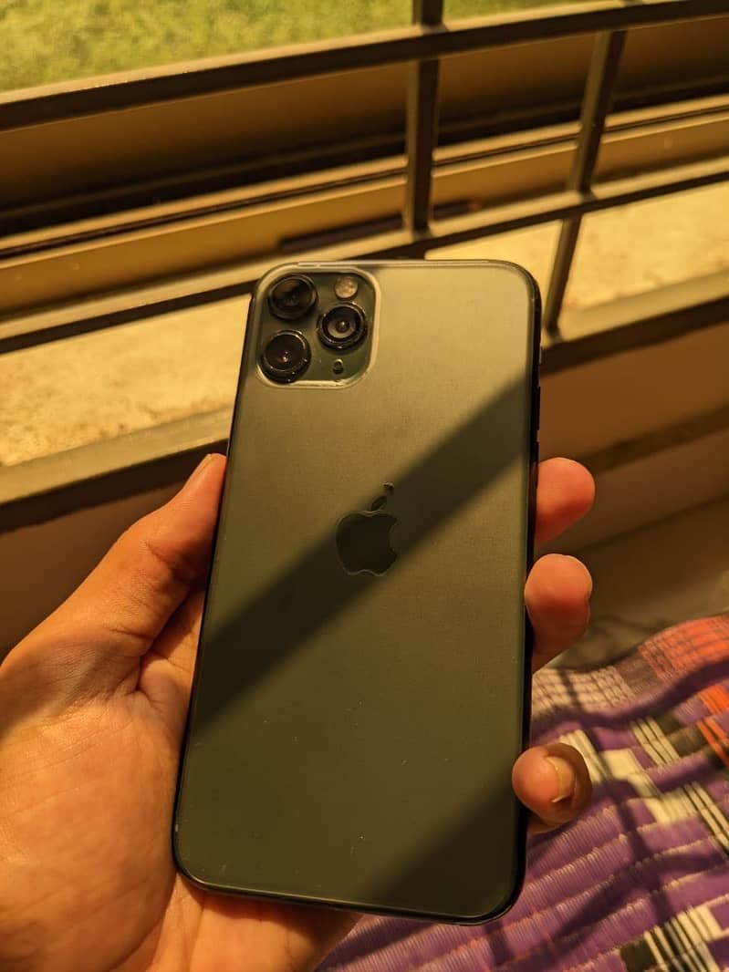 Apple iPhone 11 Pro 1