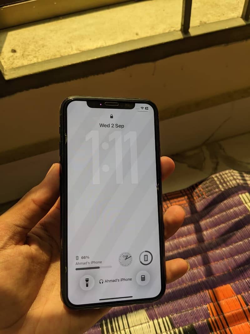 Apple iPhone 11 Pro 2