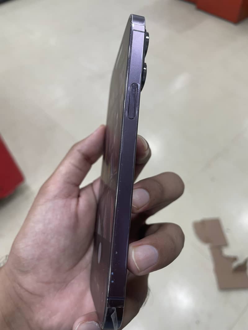 Apple iPhone 14 Pro Max 8