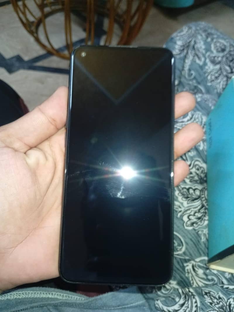 OPPO A76 3