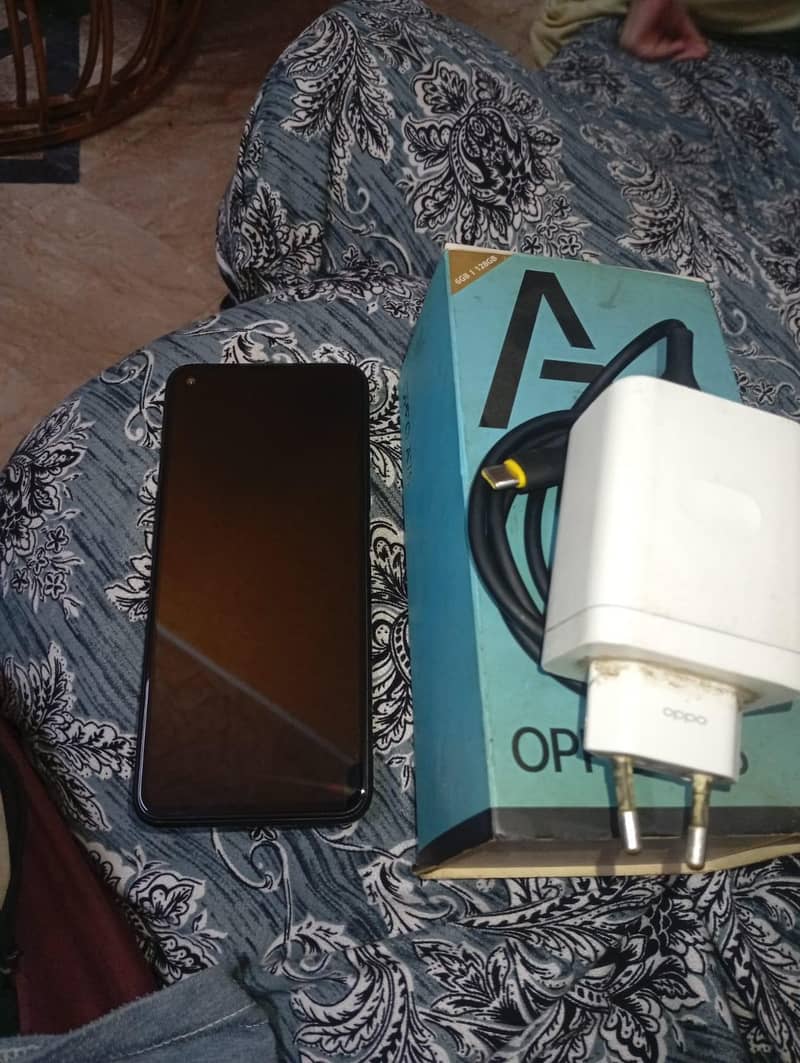 OPPO A76 4
