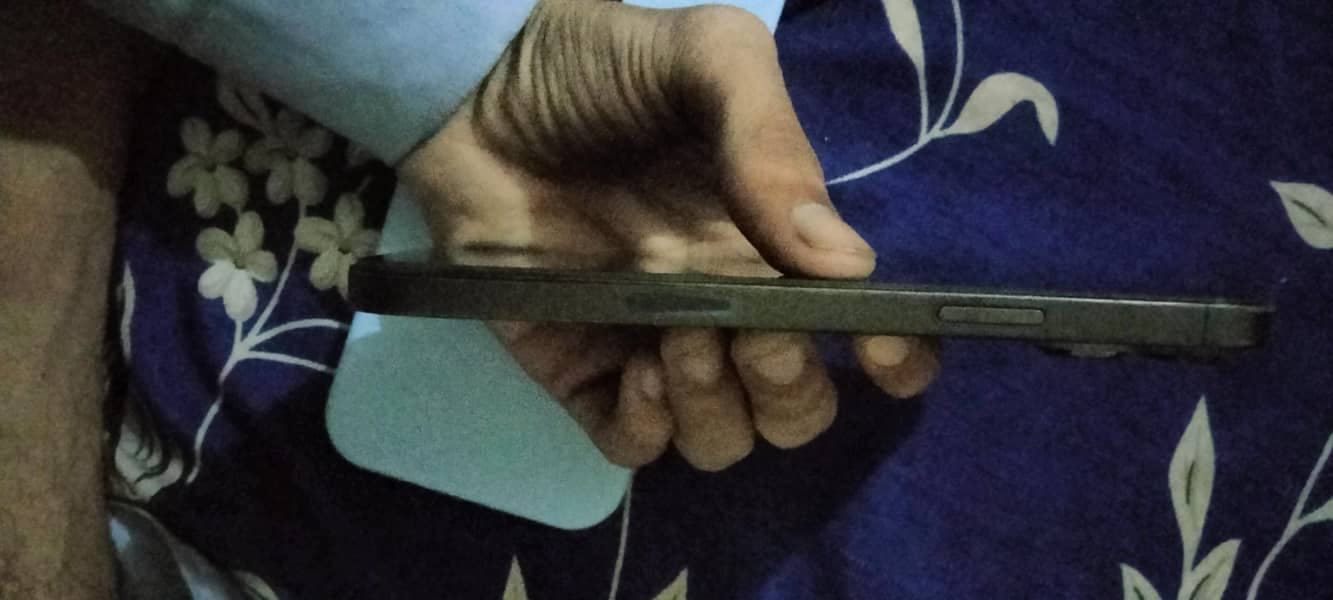 Apple iPhone 13 Pro Max 7