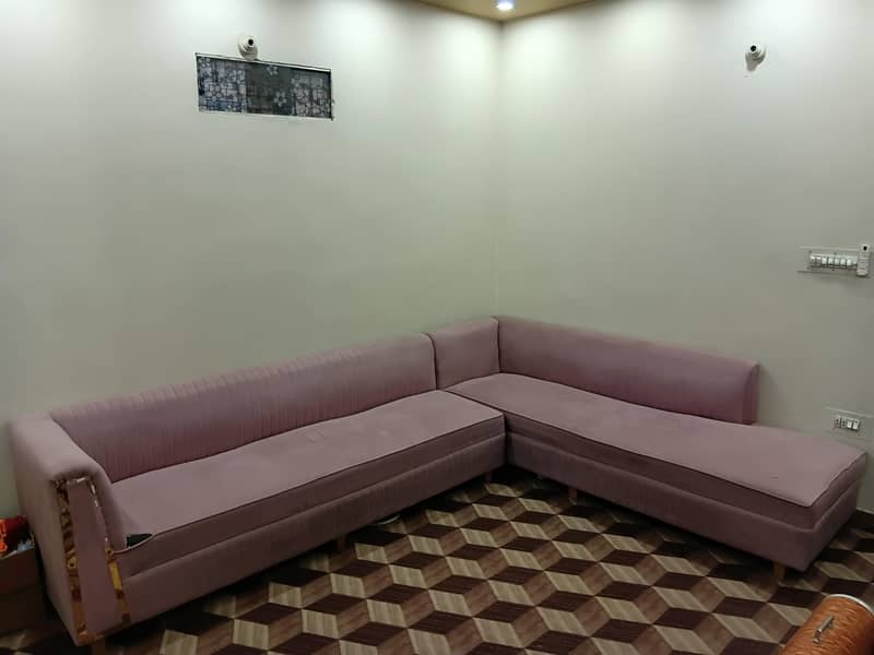 l shaped sofa 0
