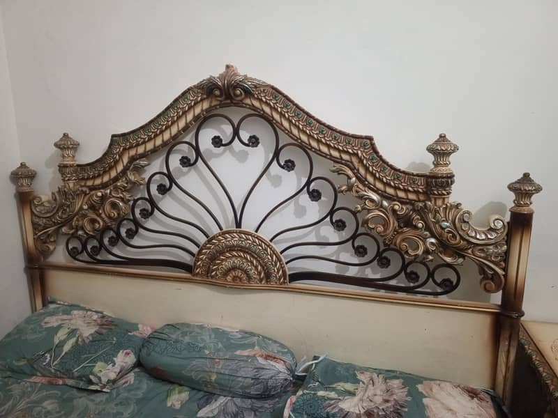 king bed 1
