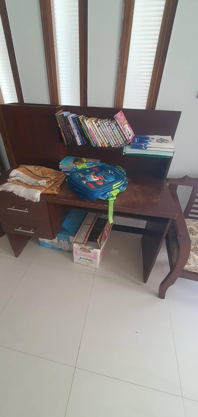 Showcase, storage, study table 2