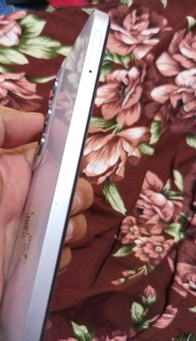 Realme C65 2