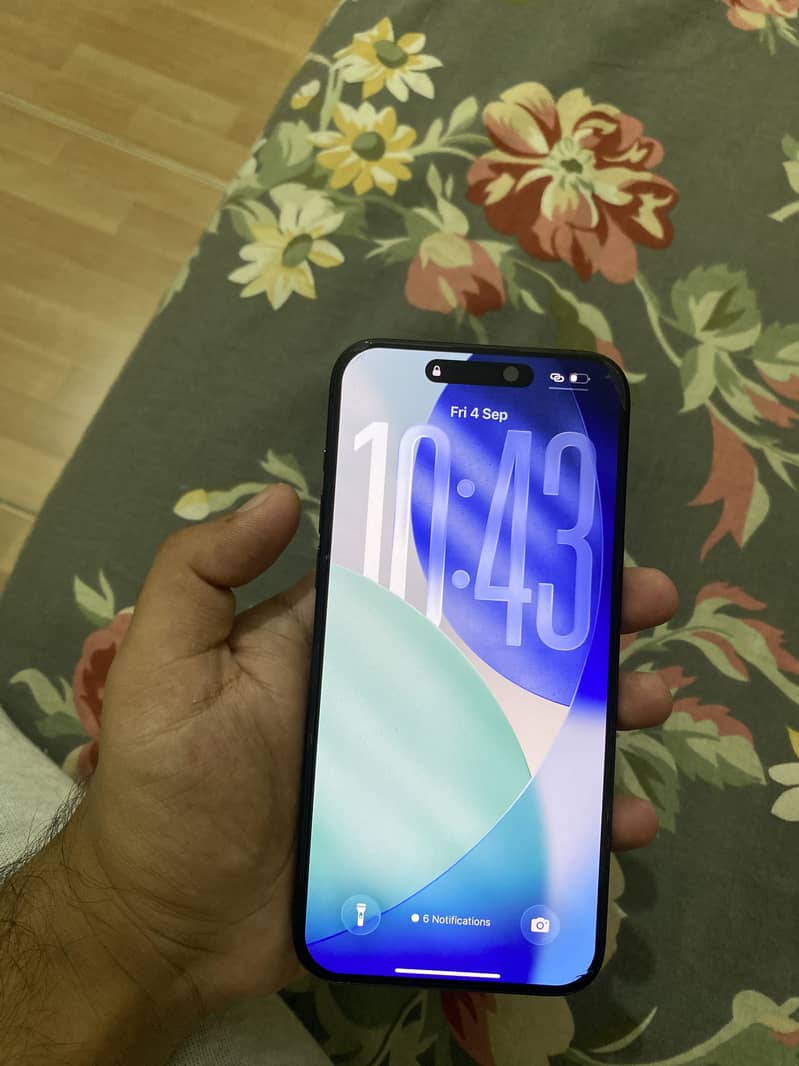 Apple iPhone 15 Pro Max 3