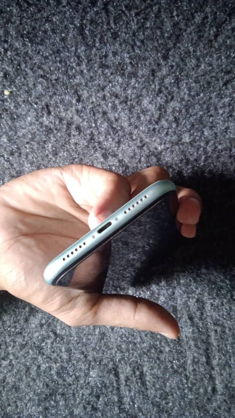 Apple iPhone 11 1