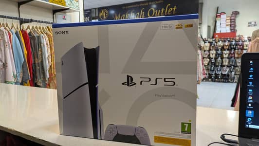 playstation Slim 5