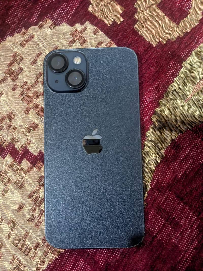 Apple iPhone 13 0