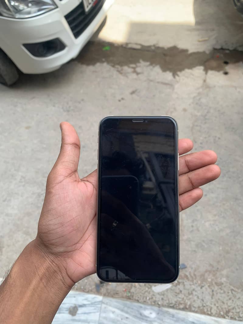 Apple iPhone XS 1