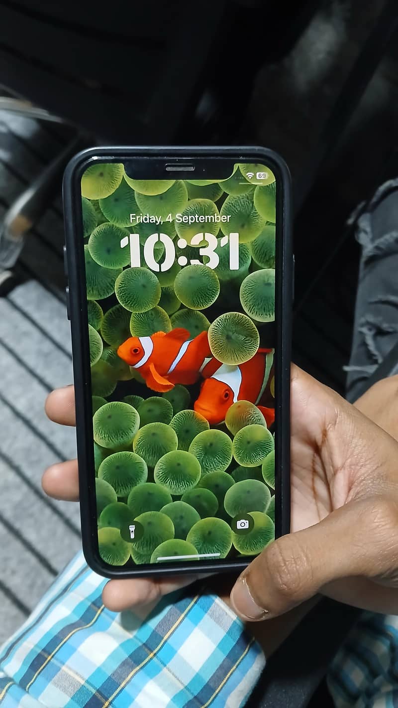 Apple iPhone XS 6