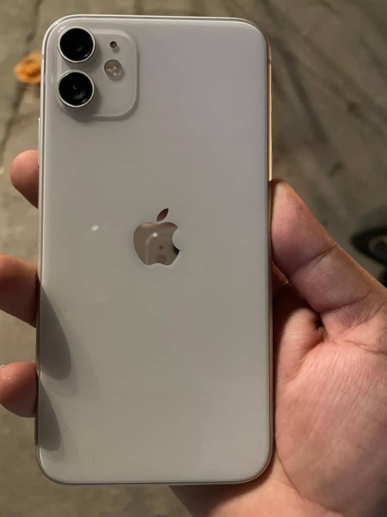 Apple iPhone 11 0