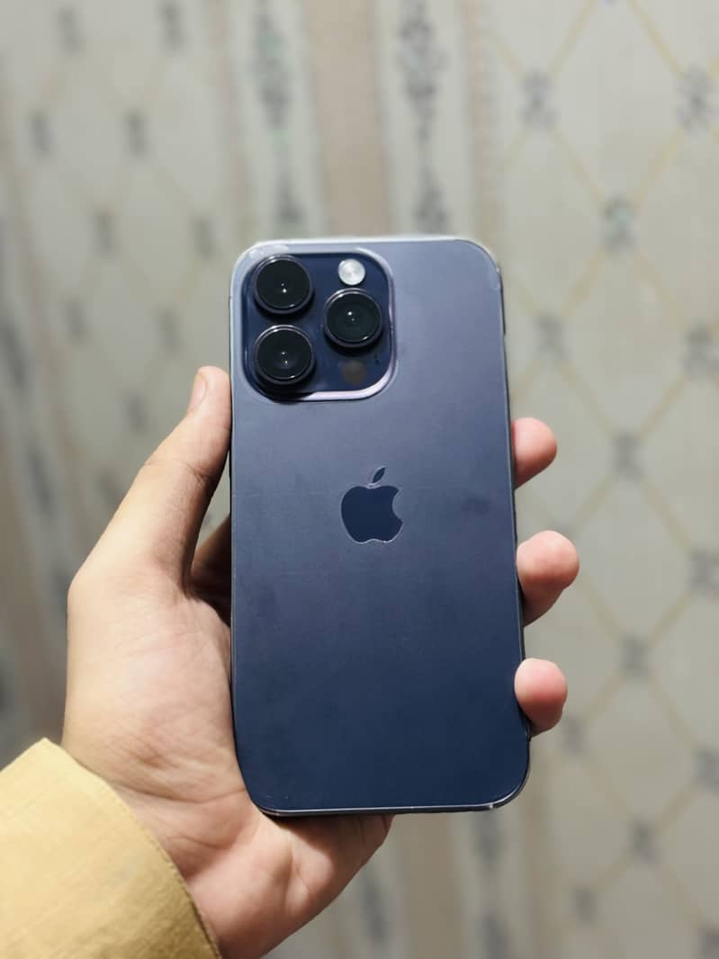 Apple iPhone 14 Pro 0