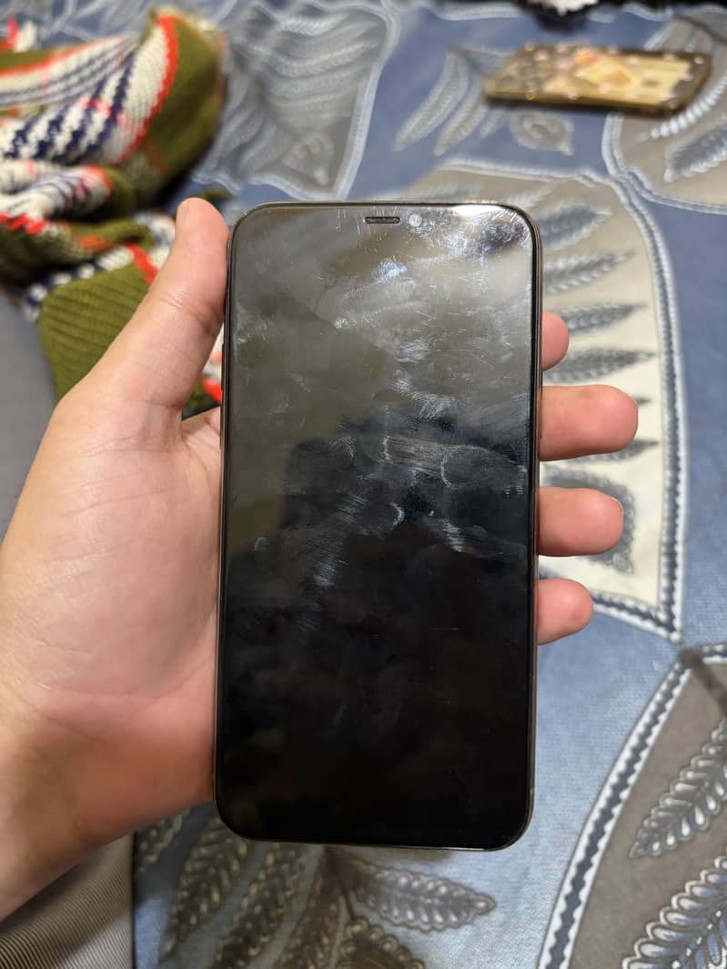 Apple iPhone 11 Pro 1