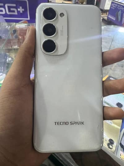 Spark 40 pro plus