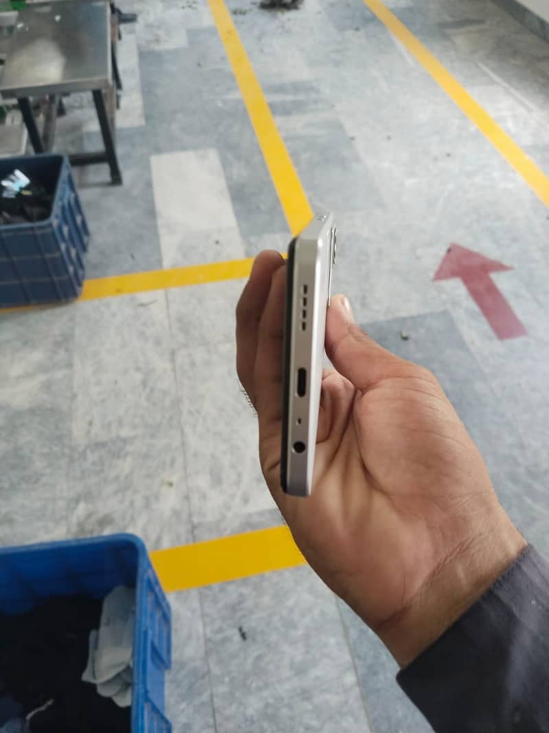 Realme C71 1