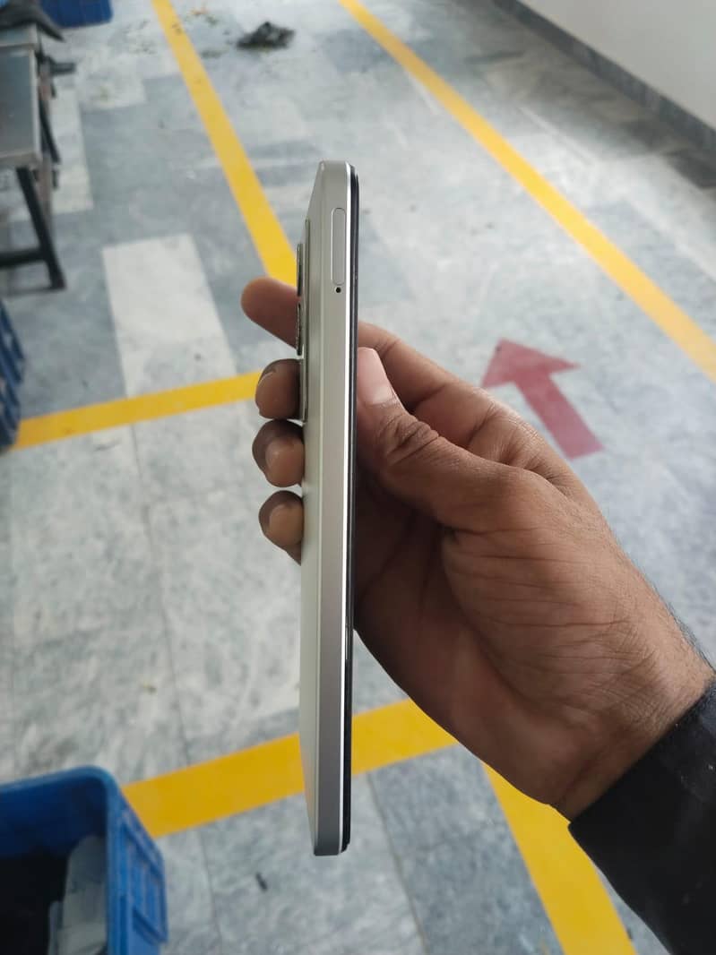 Realme C71 4