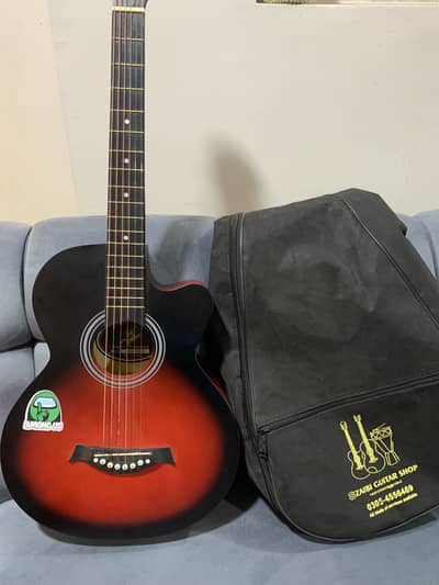 BEAUTIFUL GUITAR IN EXCELLENT CONDITION