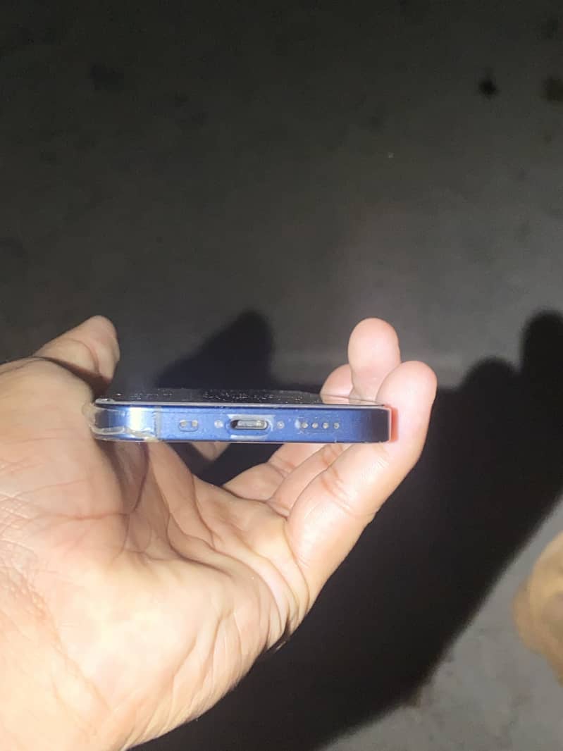 Apple iPhone 12 mini 3