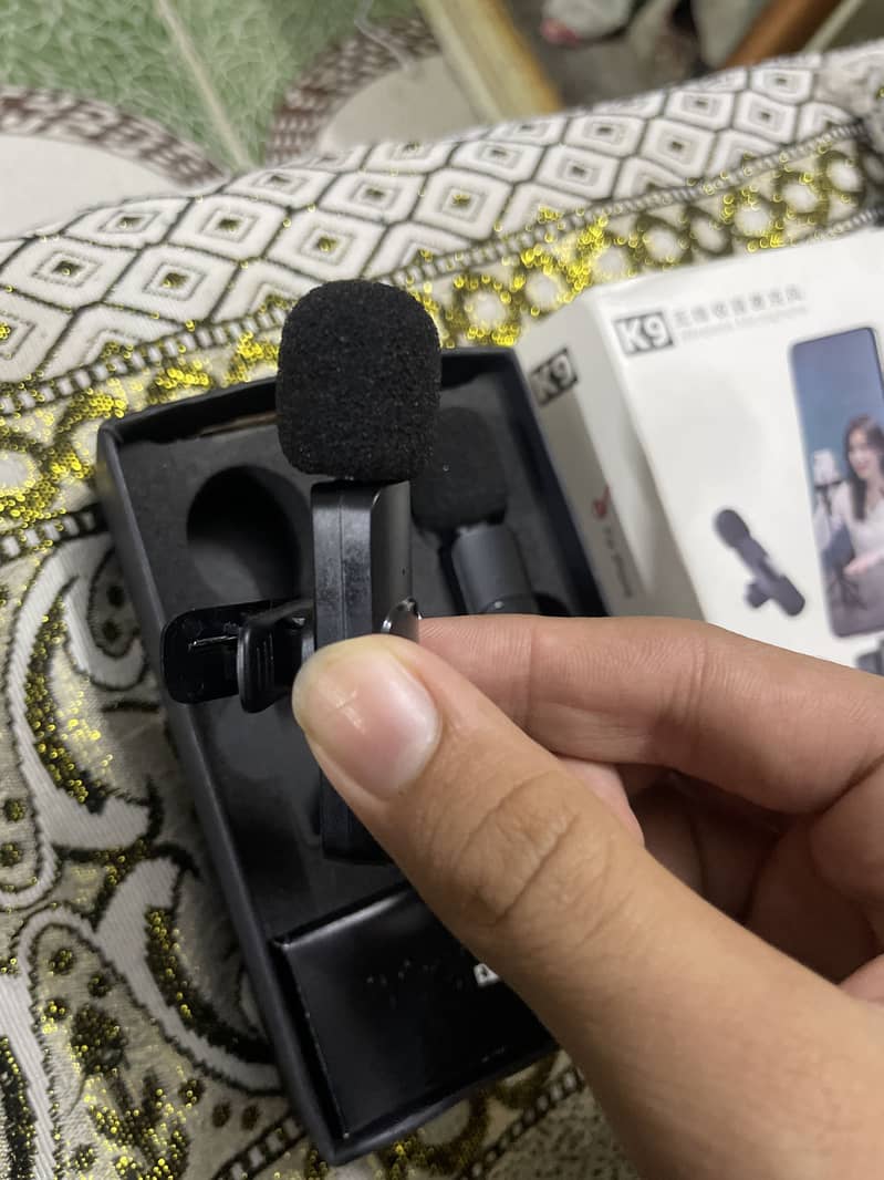 Wireless microphone 1