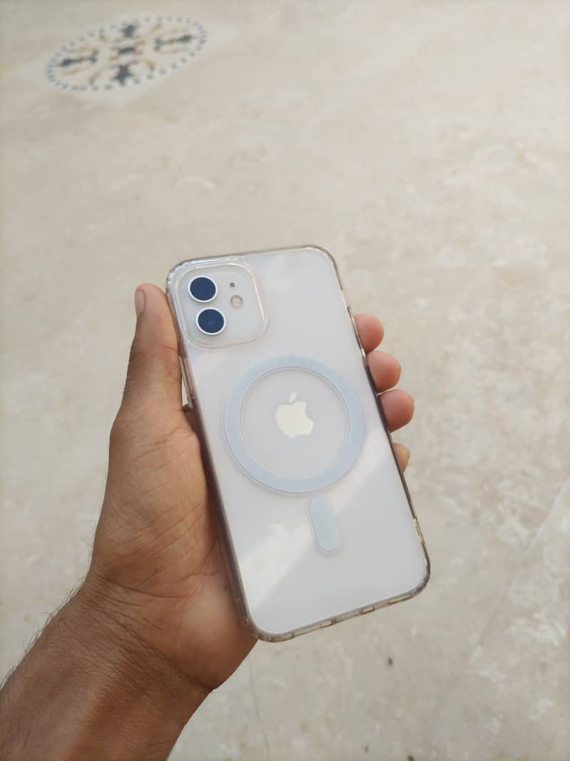 Apple iPhone 12 2