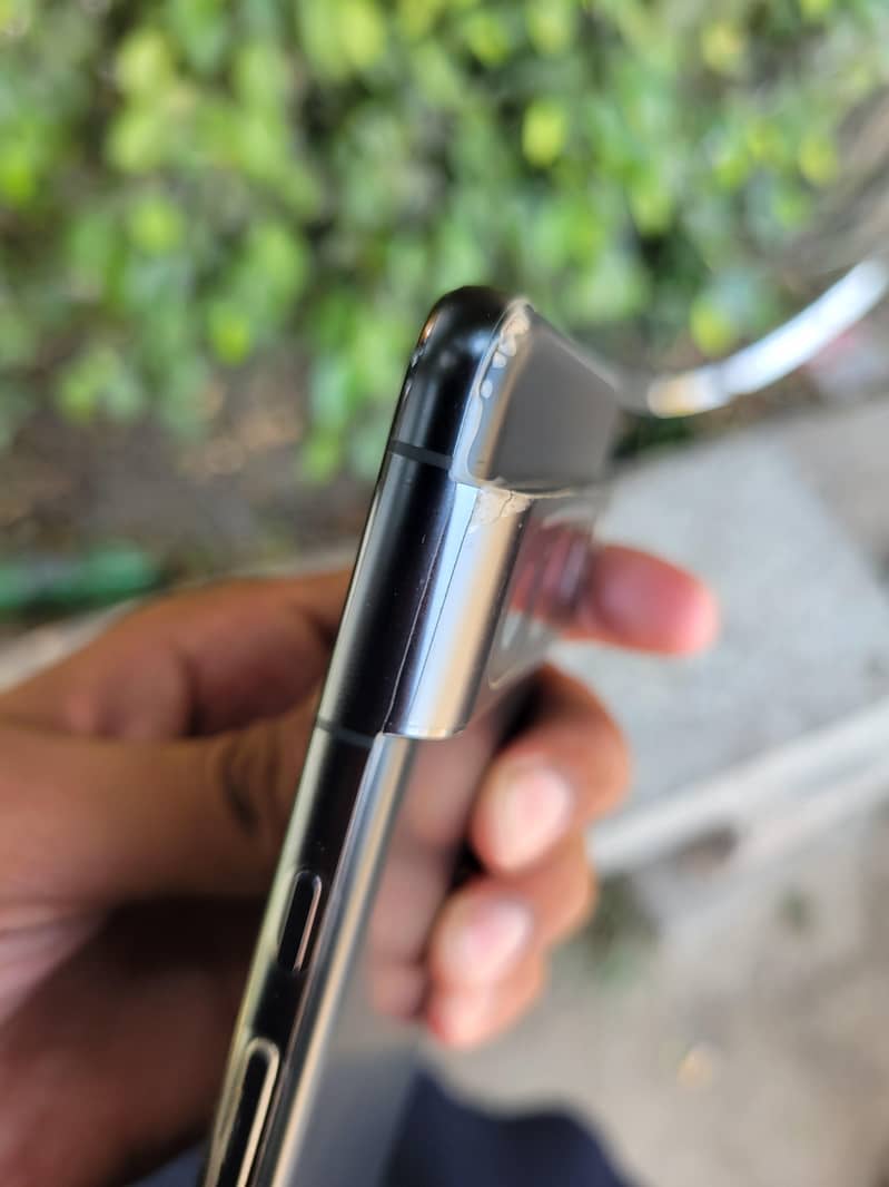 Google Pixel 8 Pro 3