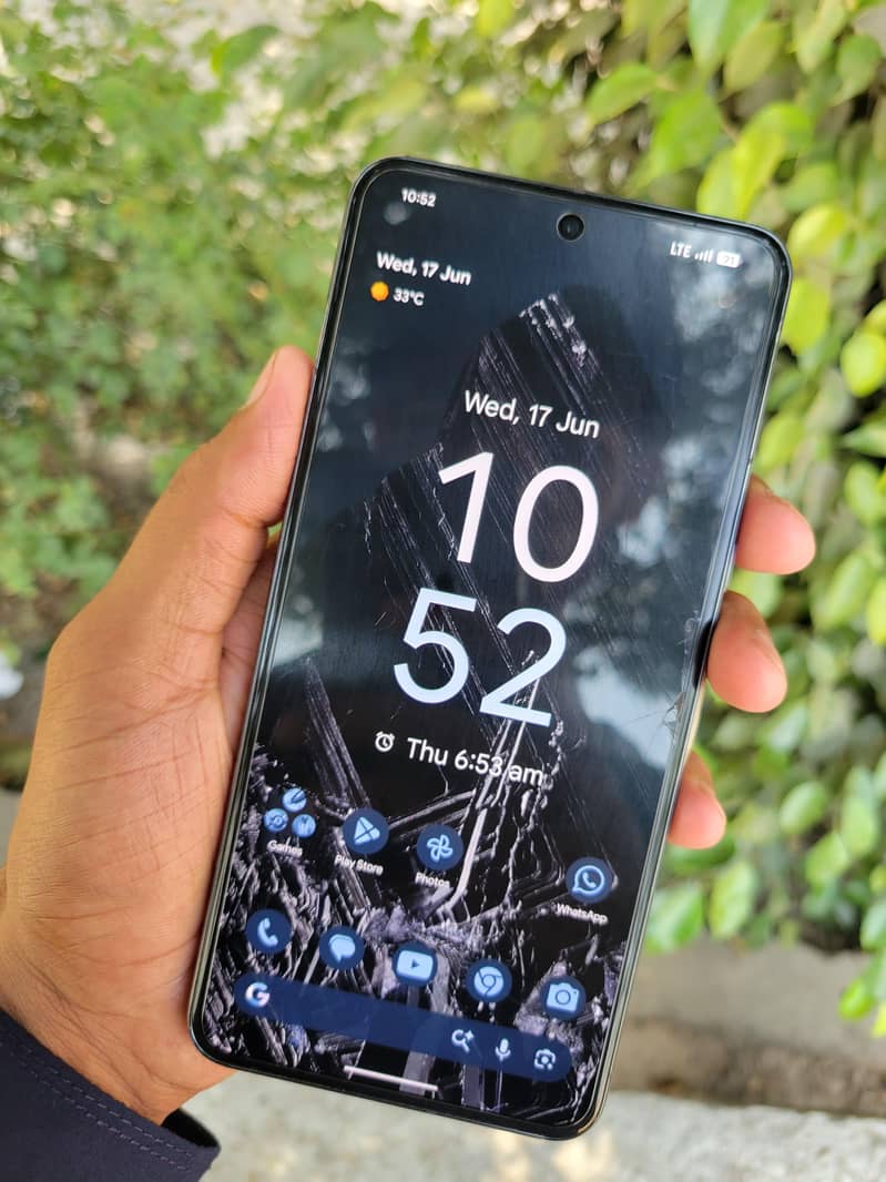 Google Pixel 8 Pro 9