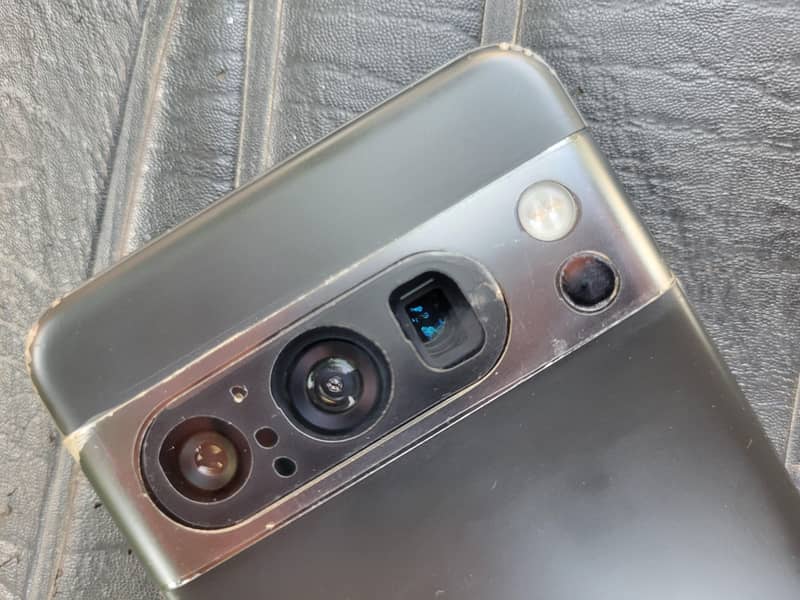 Google Pixel 8 Pro 10