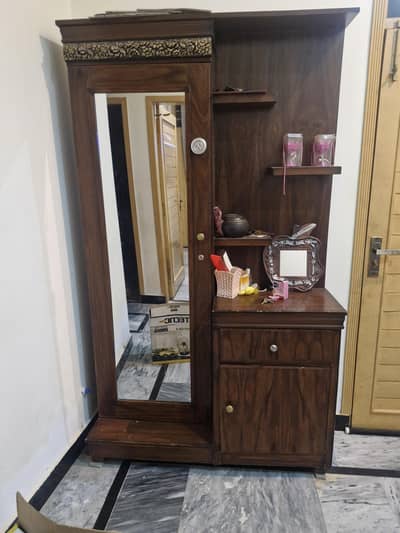dressing table