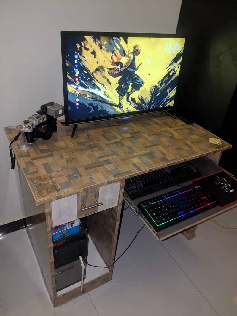 Gaming computer table 1