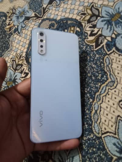 Vivo S1