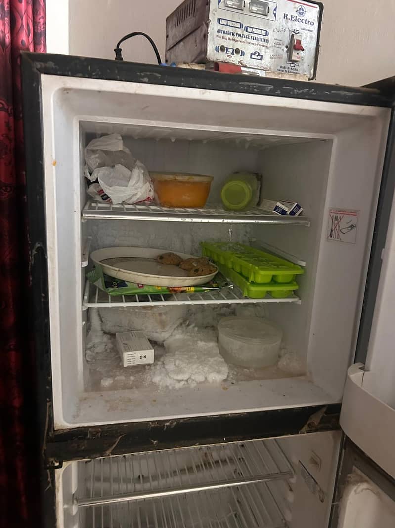 FRIDGE 0