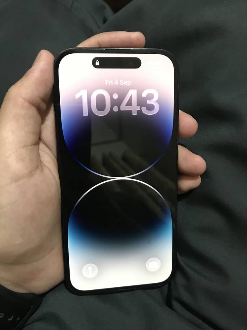 iPhone 14 pro 1