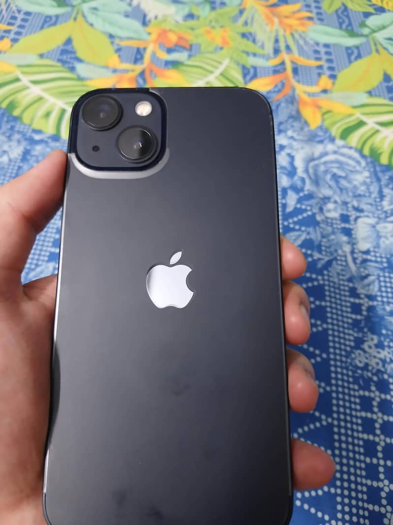 Apple iPhone 13 2